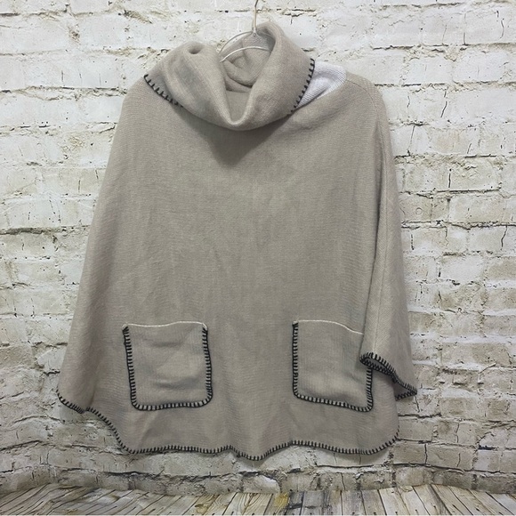 Steve Madden Beige Black Trim Turtleneck Poncho Sweater - Picture 1 of 4